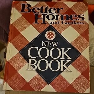 1996 Better Homes and Gardens Red Checkered New Cook Book